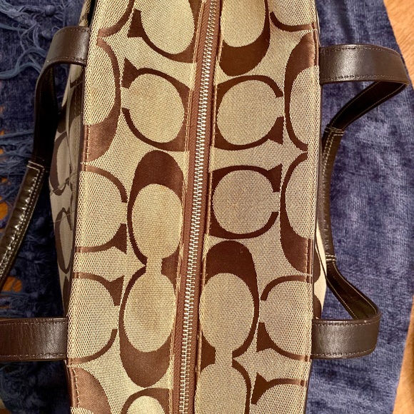 🌼Authentic Coach Signature Canvas Diaper Tote🌼 - Picture 3 of 7